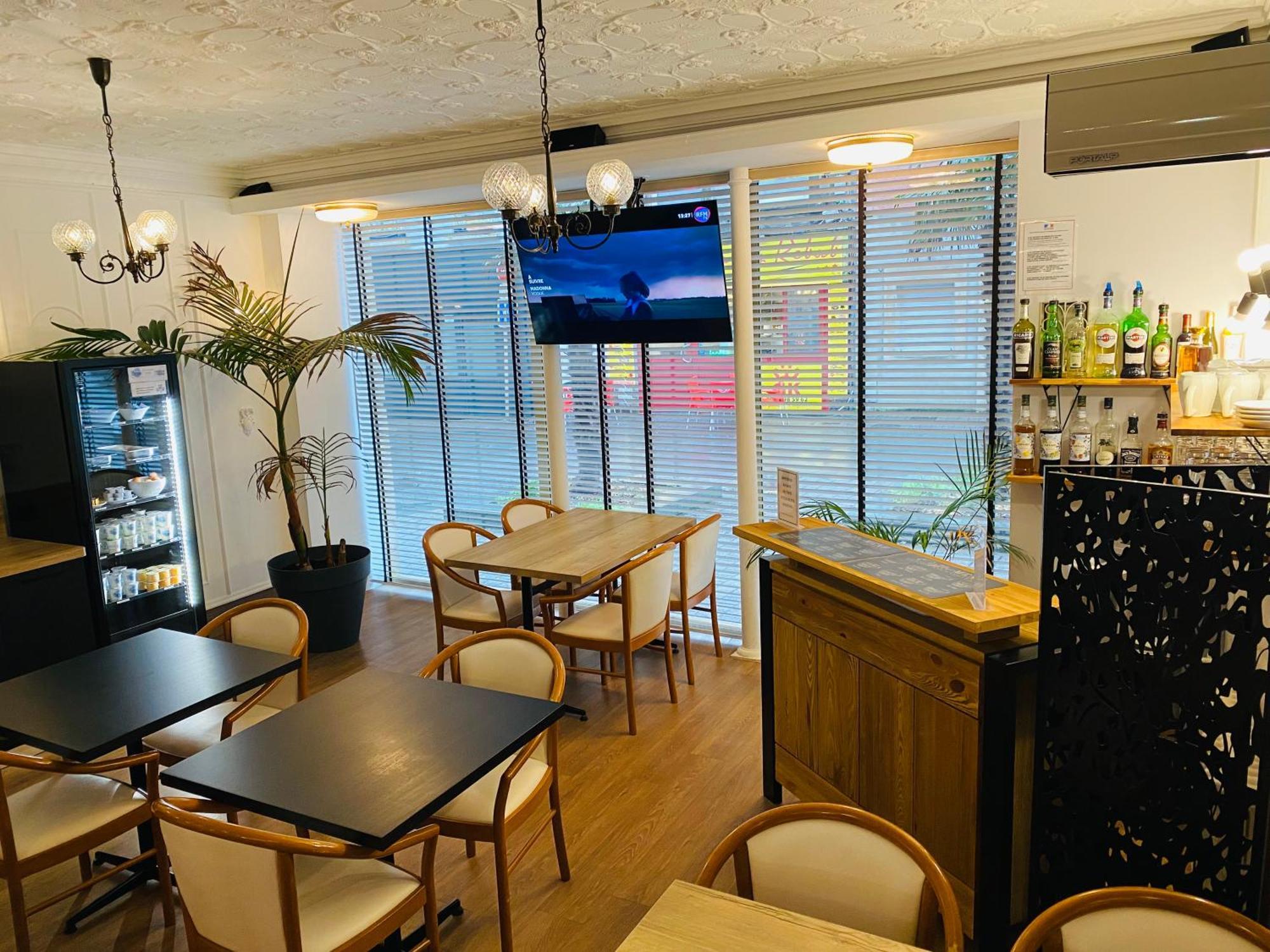 Hotel Du Louvre Cherbourg en Cotentin Kültér fotó