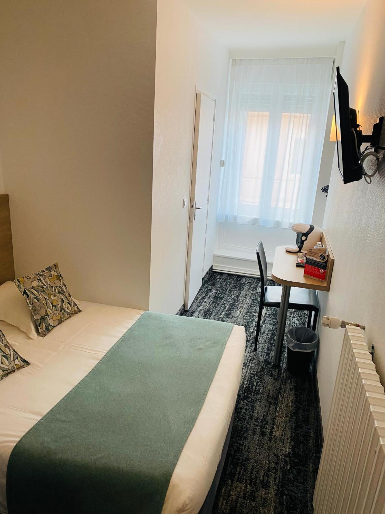Hotel Du Louvre Cherbourg en Cotentin Kültér fotó