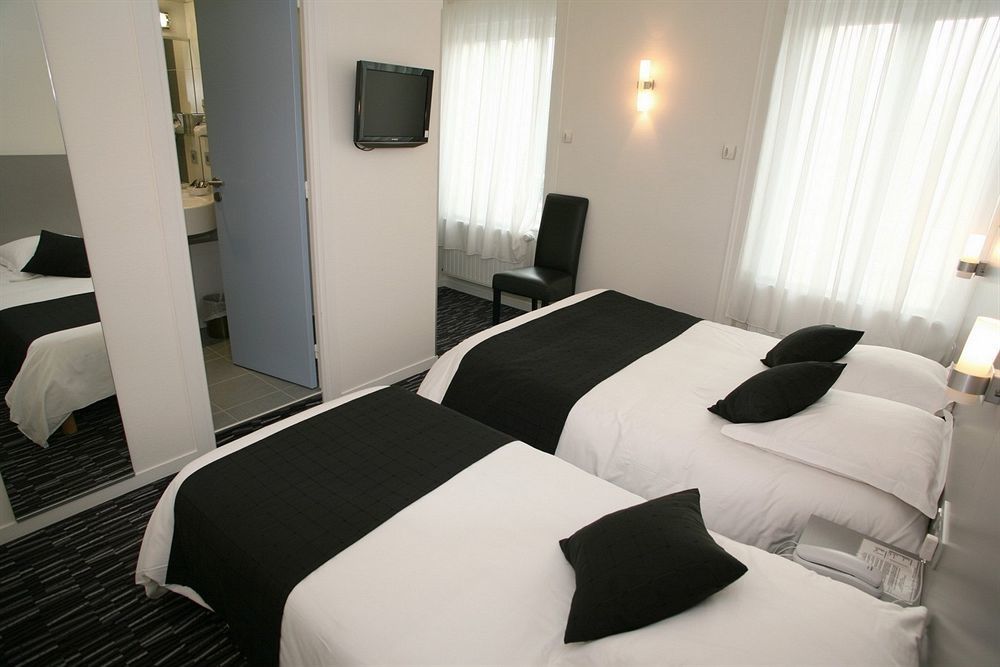 Hotel Du Louvre Cherbourg en Cotentin Kültér fotó